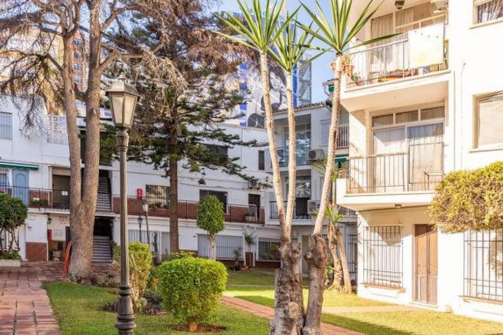 Playa Carihuela By Hdc Apartments Torremolinos Exterior foto