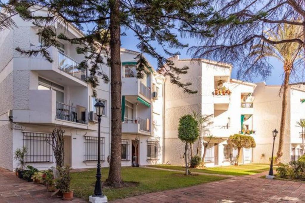 Playa Carihuela By Hdc Apartments Torremolinos Exterior foto